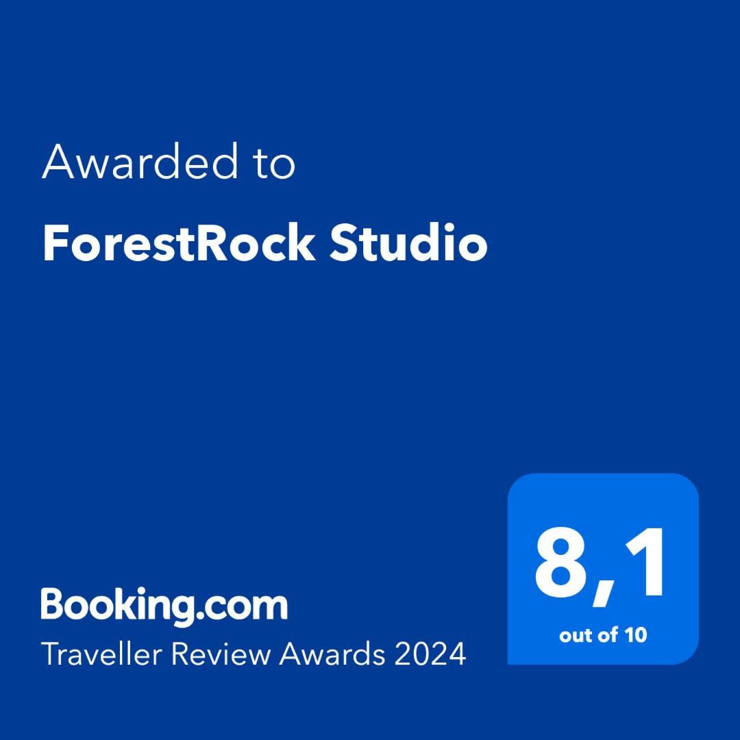 Forestrock Studio For Sale Too Szpárti Szoba fotó